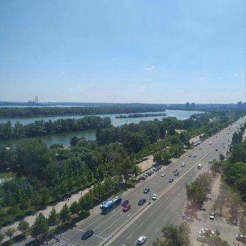 Продам квартиру ЖК Фаворит, Набережная Победа, Центр 10 минут Жк Фаворит