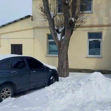 Продам 3 кiмнатну. 2-поверхову квартиру. Р-н Ангела.