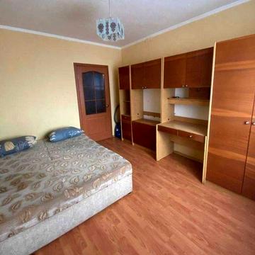 М-н Левада поруч з Сільпо тепла квартира