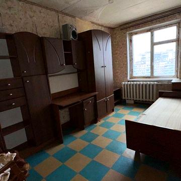 сдам 4 комнатную 2-х уровневую квартиру 9 этаж пр. Героев 12 Днепр