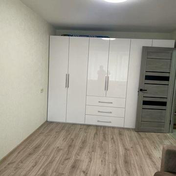 Срочно сдам 1 ком.на Ильфа- Петрова -Костанди