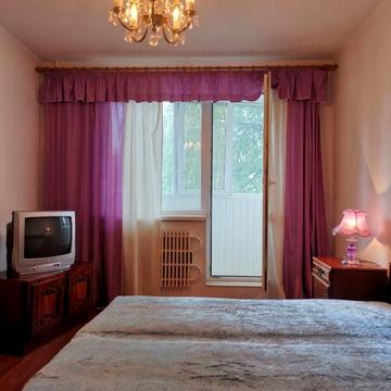 Людвіга Свободи просп., 48а