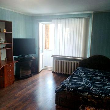 Здам 1 км кВ.в центрі.