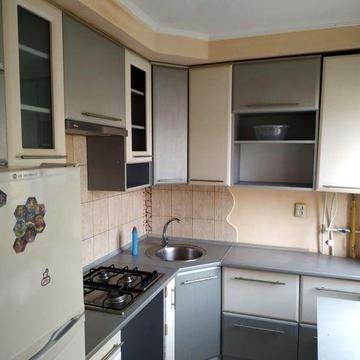 Продаж двохкімнатной квартири Черемушки набережна.