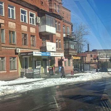 Продається великогабаритна  3кімнатна квартира