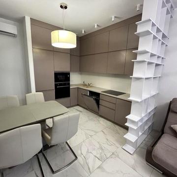 Сімферопольська вул., 2-Н