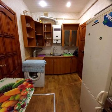 Богдана Хмельницького вул., 31