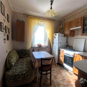 Аренда 2х комнатной квартиры 11 мкр, Левый берег