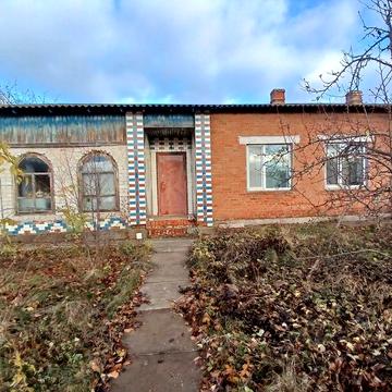 Продам 1/2 будинку