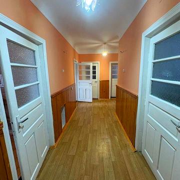 Здається 3-кімнатна квартира