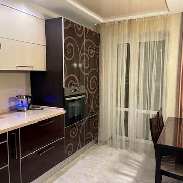 Здаю в оренду 3 к квартиру в новобудові Небесноі сотні