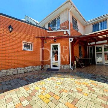 Юхима Геллера вул. (Жовтневої Революції)