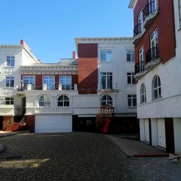 Львівська вул., 29