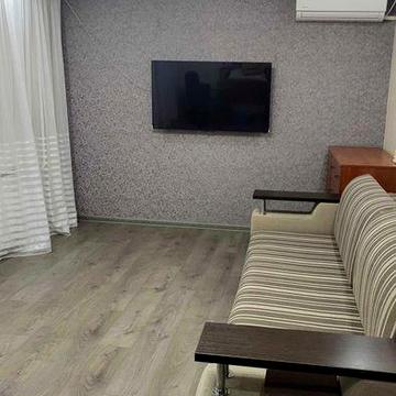 Двокімнатна квартира в центрі Хортицького района!