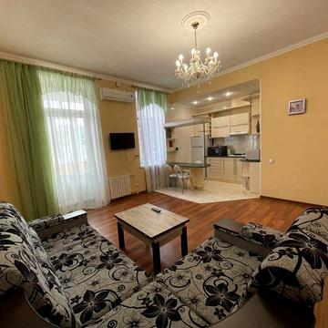 Сдам 2к ул Воскресенская / 93-й Холодноярской Бригады  Центр города