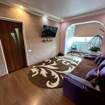 Продам 2-х комн. квартиру. Евроремонт, мебель ,техника. Новотроицкое