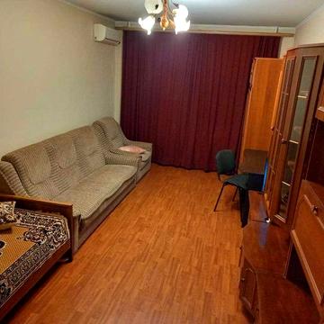 Квартира однокімнатна Власник