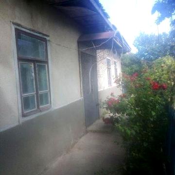 Продаж будинку неподалік від моря.У затишному селі,є огородина .