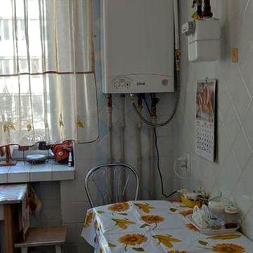 2-х кімнатна квартира з автономним опаленням в м.Ізюм