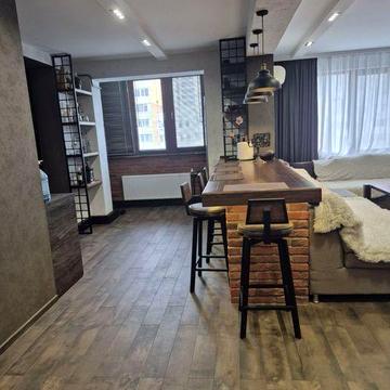 Сахарова/Заболотного, просторная 2х уровннвая квартира (АГВ) 170м кв