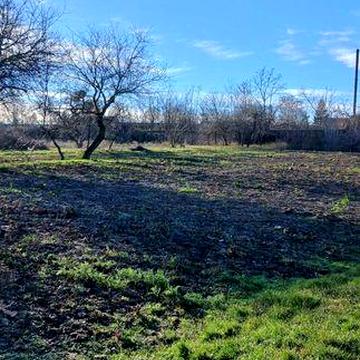 Продам будинок з земельною ділянкою