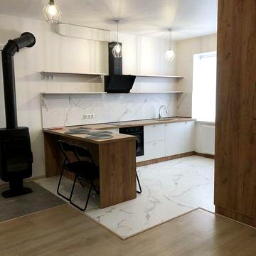 Продаж котеджа з ремонтом і меблями за 85 тис дол