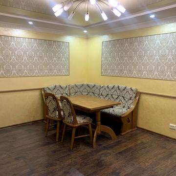 Миколи Лисенка вул., 11