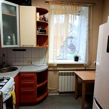 Продам квартиру 3-х кімнатну