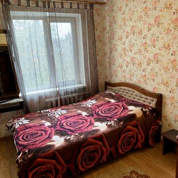 Оренда трикімнатної квартири на Вишеньці Юності (Андрія Первозванного)