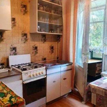 Продам 1 к.кв. в р-не Холодной Горы парк Сафарова