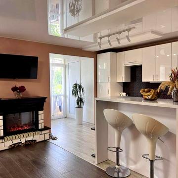 Продається 3 кімнатна квартира на Коновальця