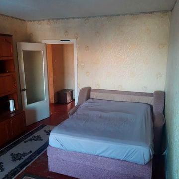 здається 2-кімнатна квартира,район центр