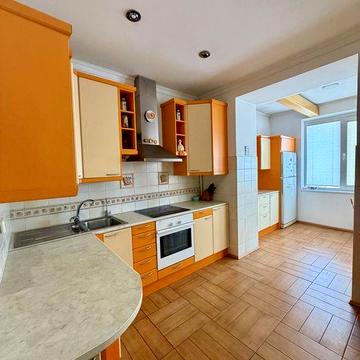 Оренда 4к центр Дніпро