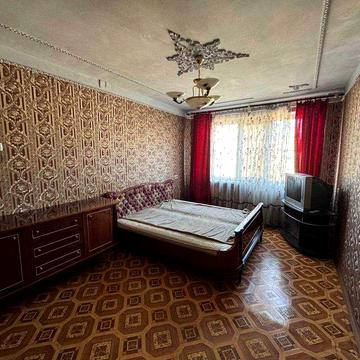 Оренда 3к квартири на Космонавтів