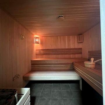 Оренда з правом викупу! Будинок у Совіньйоні з бассейном та банею