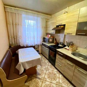 Продам 3х комнатную квартиру Тополь