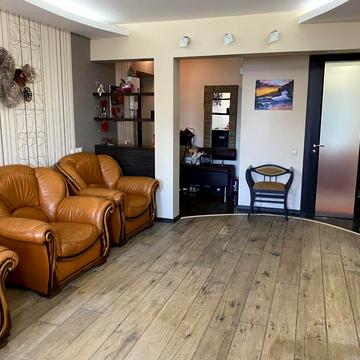 Левка Лукяненка вул. (Маршала Тимошенка), 18