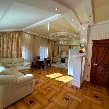 Оренда 2 кімнатної квартири вул Стешенка (Пасічна)