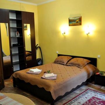 Апартаменты возле Оперного театра