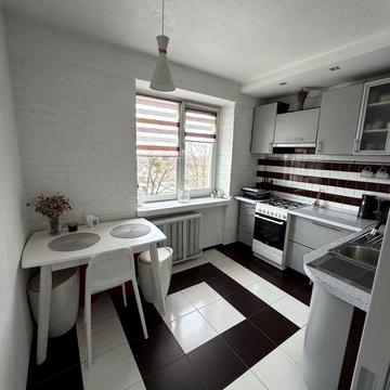 Власник! Продаж 2-во кімнатної квартири 55 кв. м. ЖК Немає