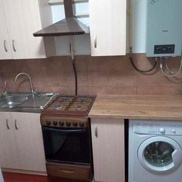 сдам 1к квартиру в центре после ремонта. Власник