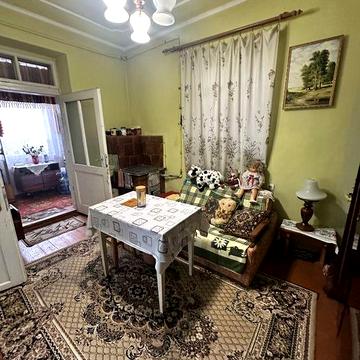 Продаж 2 кімнатної квартири з подвірям