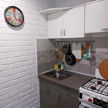 Здається 1-но кімнатна квартира з меблями