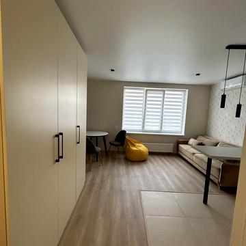 Дніпровська набережна вул., 19-А