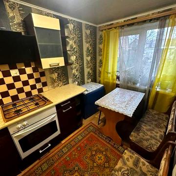 Південний вокзал з місцем для авто