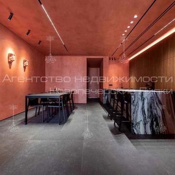 Оренда 4-кім-тн квартири Драгомирова, 15Б з 2 паркомісцями Печерськ