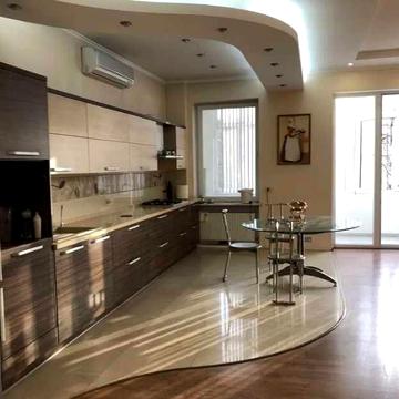 Малиновского  4 комнатная квартира