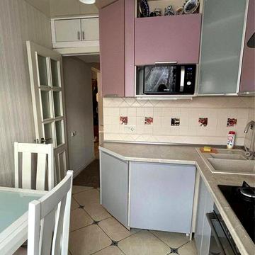 Продаж 3-кімнатної квартири, вул. Хімічна, ближній центр