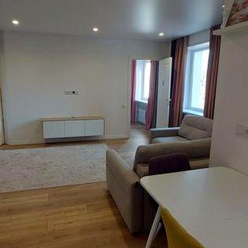 Продаєтся 4х.к  Соборна Нікольська