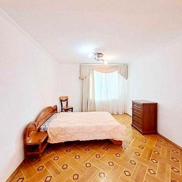 Роздільна 3к, можна з котиком,Г.Тороповського 37, М Дарниця 8хв